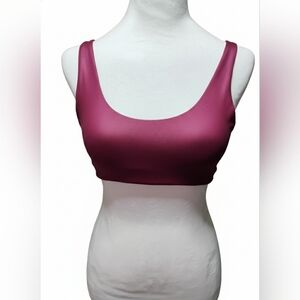 New Women's Sports Bra